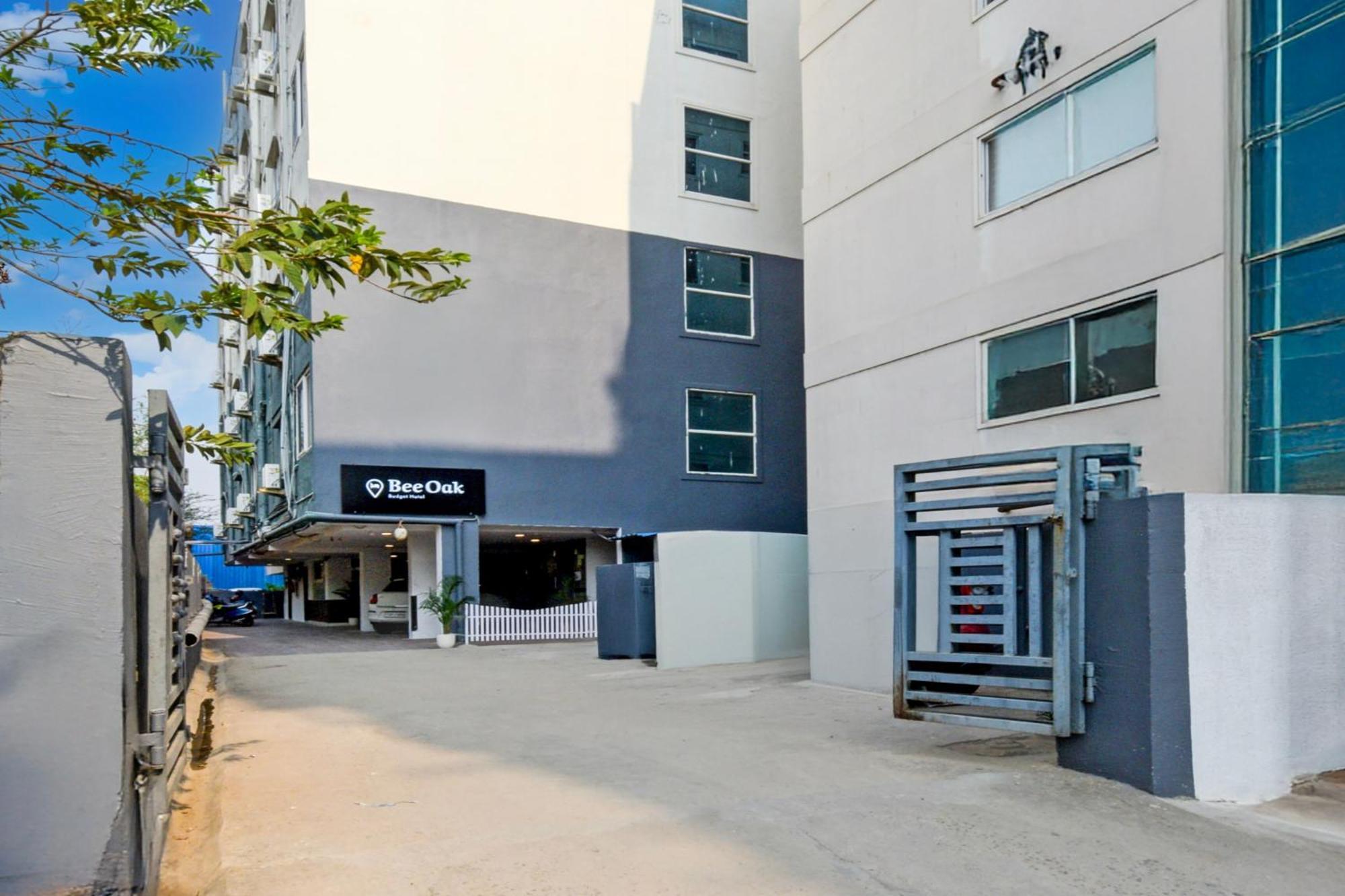 Hotel O Bee Oak Gachibowli Экстерьер фото